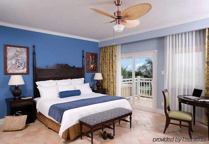 St Kitts Marriott Beach Resort, Casino & Spa Frigate Bay Rum bild